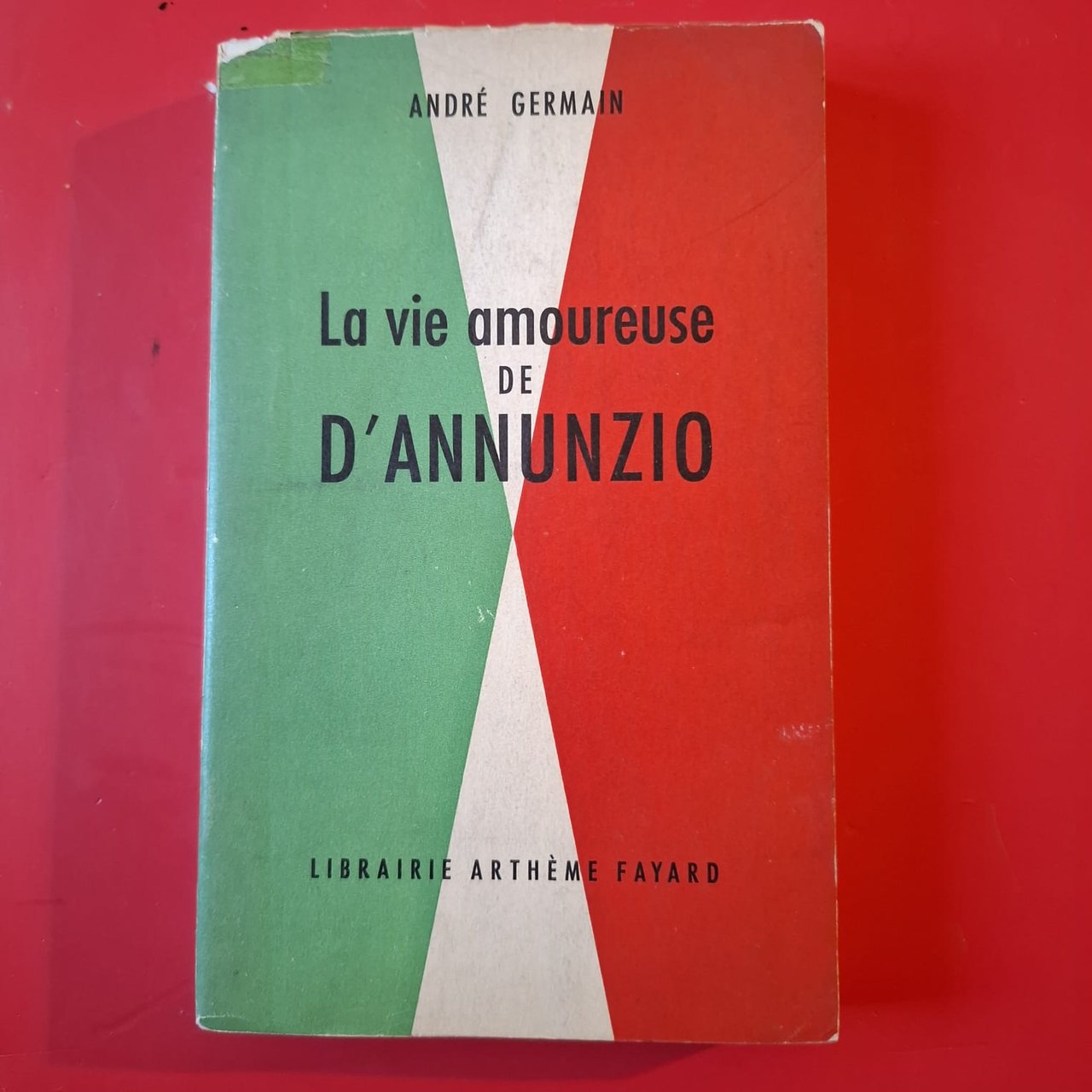 La vie amoureuse de D'Annunzio | Immagine principale