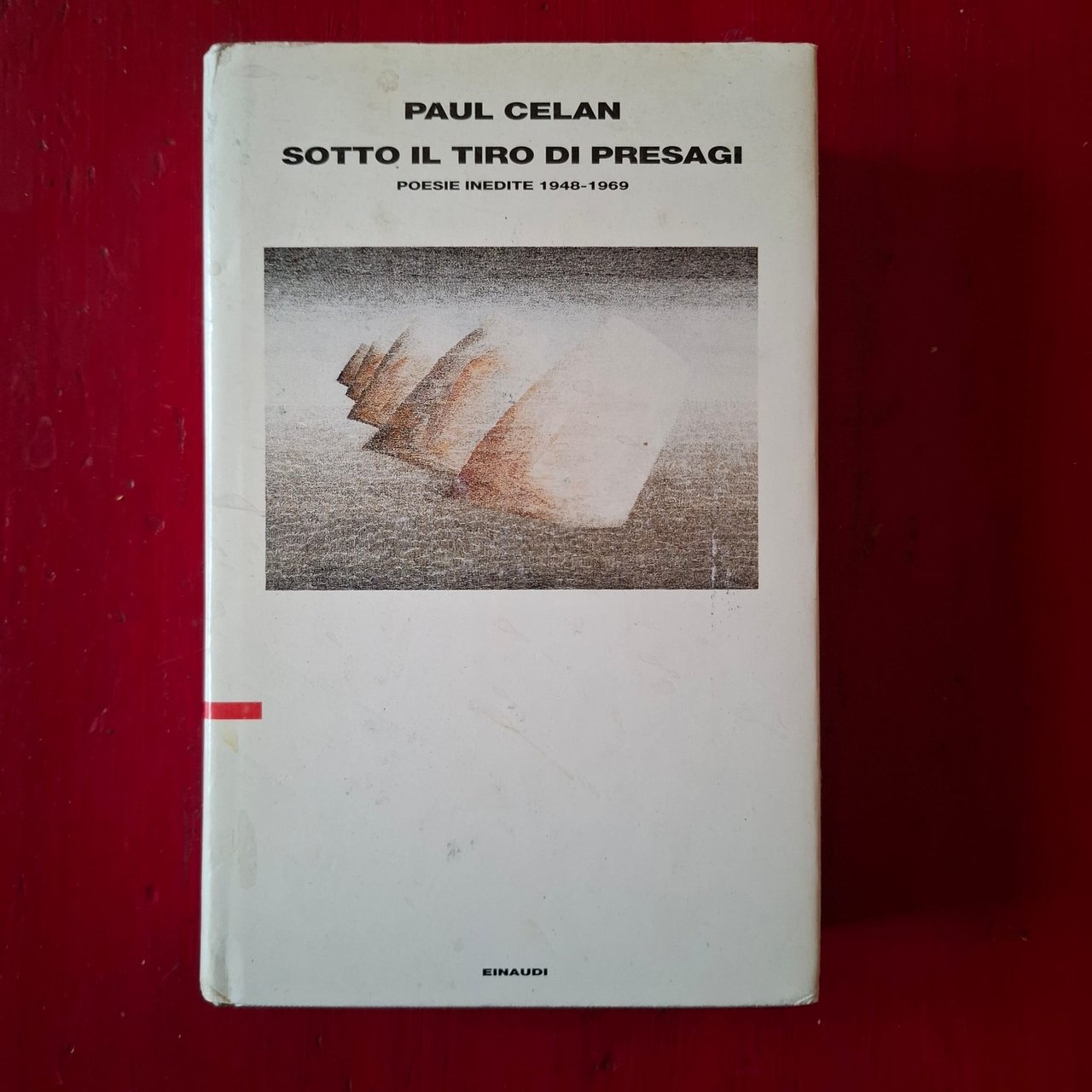 Sotto il tiro di presagi | Immagine principale