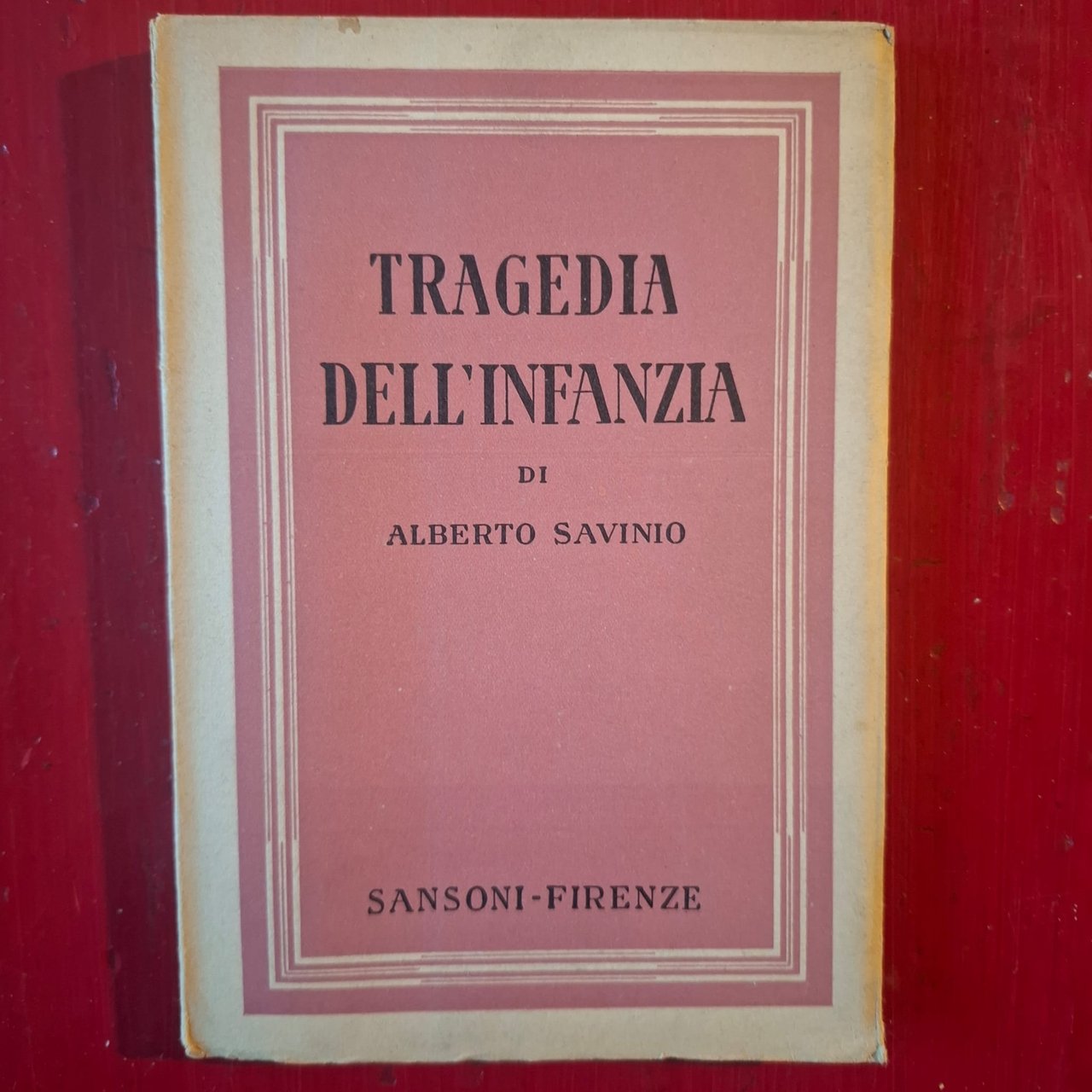 Tragedia dell'infanzia | Immagine principale
