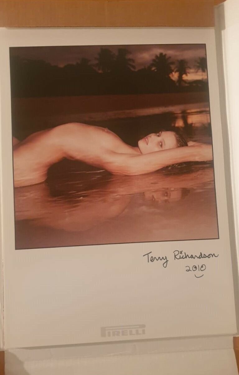 Calendario Pirelli 2010 | Immagine principale