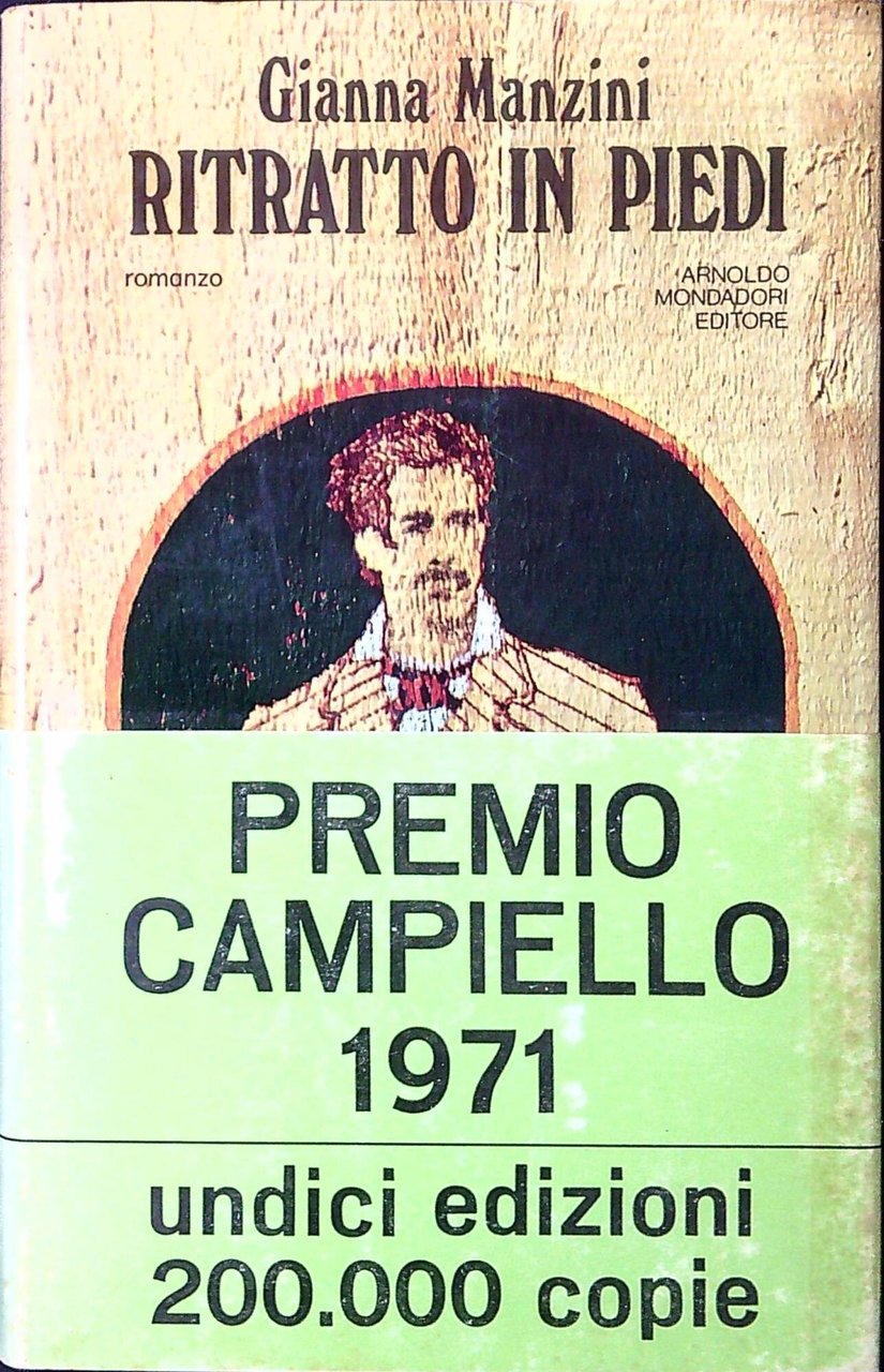 Ritratto in piedi | Immagine principale