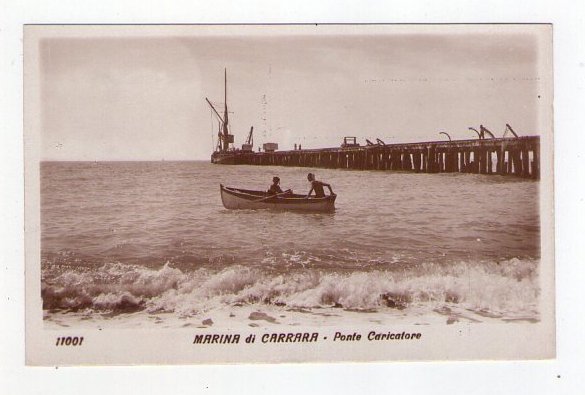 Cartolina / postcard Marina di Carrara - Ponte caricatore