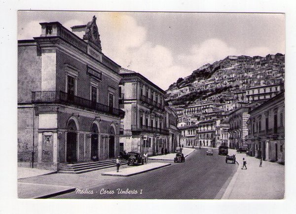 Cartolina / postcard Modica (Ragusa) Corso Umberto I