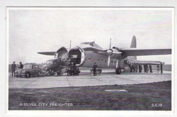 Cartolina "A silver city freighter - The silver City Air …