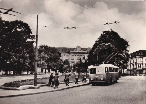 Cartolina Jihlava - Náměstí Rudé armády (trolleybus)