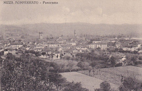 Cartolina Nizza Monferrato (Asti) - Panorama