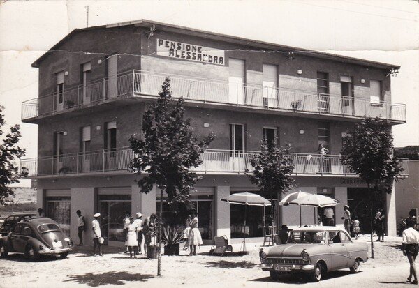 Cartolina Pensione Alessandra - Cesenatico. Gestione Polandi Santino.