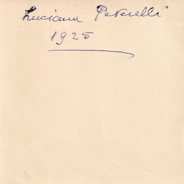 Fotografia originale di Luciana Peverelli con dedica e autografo. 1925