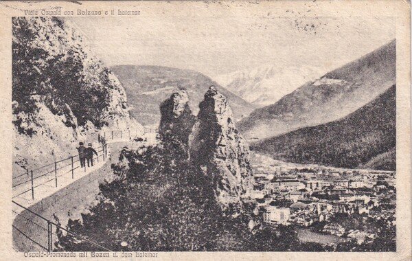 Cartolina Viale Oswald con Bolzano e il Latemar. 1922