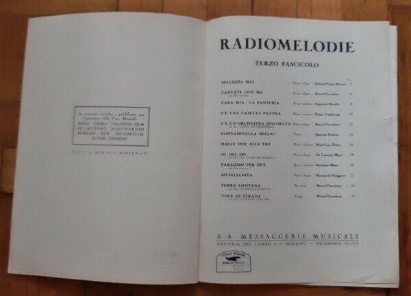 Spartito RADIOMELODIE 3 - Messaggerie musicali 1941. Ill. BOCCASILE