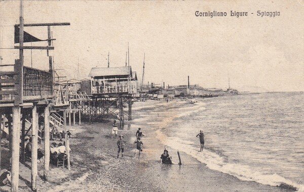 Cartolina Cornigliano Ligure (Genova) - Spiaggia. 1918