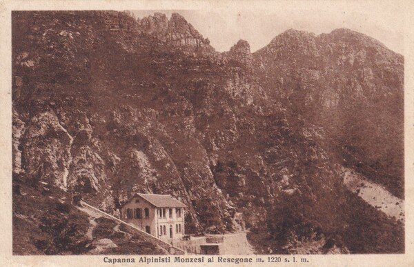 Cartolina Capanna Alpinisti Monzesi al Resegone. 1925