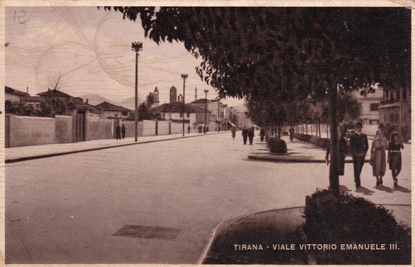 Cartolina TIRANA - Viale Vittorio Emanuele III. 1941