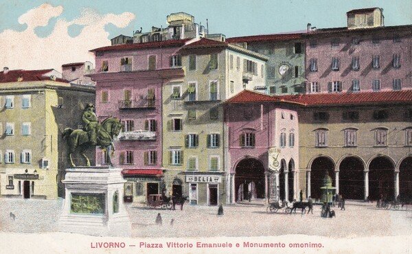 Cartolina LIVORNO - Piazza Vittorio Emanuele e Monumento omonimo.