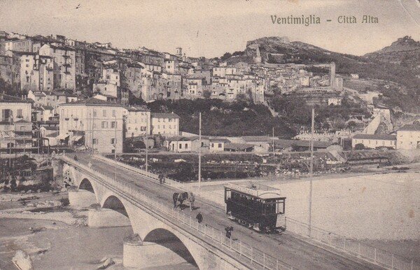 Cartolina Ventimiglia (Imperia) - Città Alta. 1913