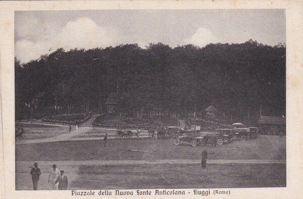 Cartolina Piazzale della Nuova Fonte Anticolana - Fiuggi (Roma)