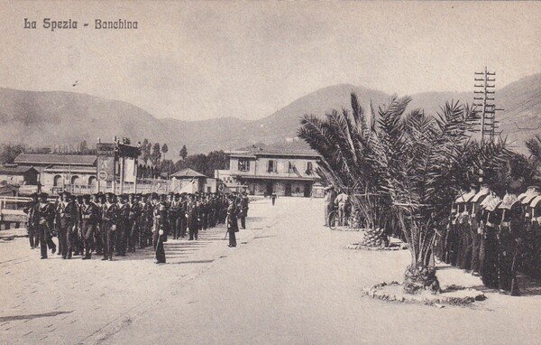 Cartolina La Spezia - Banchina.