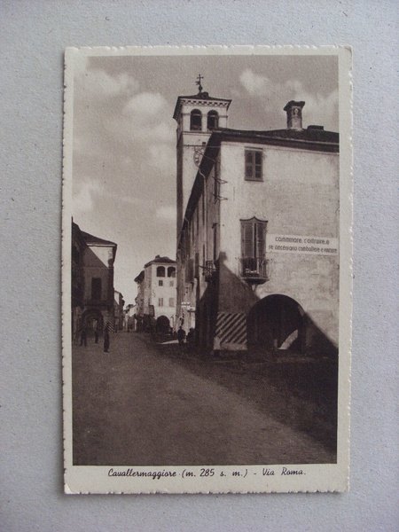 Cartolina / postcard Cavallermaggiore (Cuneo) Via Roma