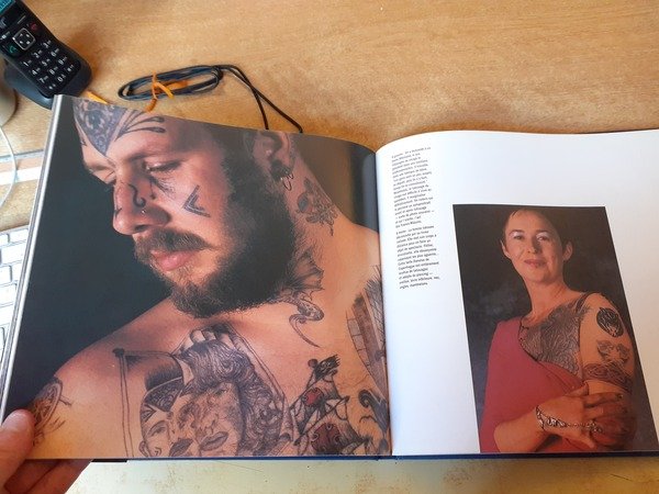 Tatouage. Tags a l'ame