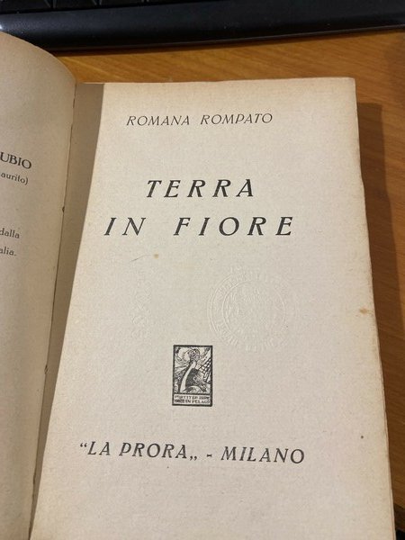 Terra in fiore