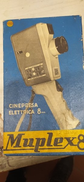 Cinepresa elettrica 8mm MUPLEX 8