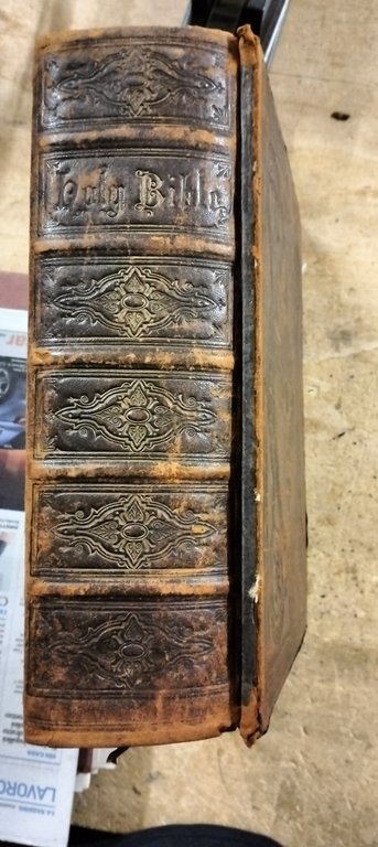 Brown's Self-interpreting Family Bible, containing the Old and New Testaments.