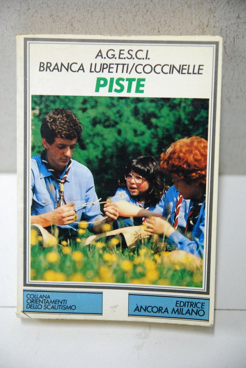 branca lupetti coccinelle piste collana orientamenti dello scautismo NUOVO | Immagine principale