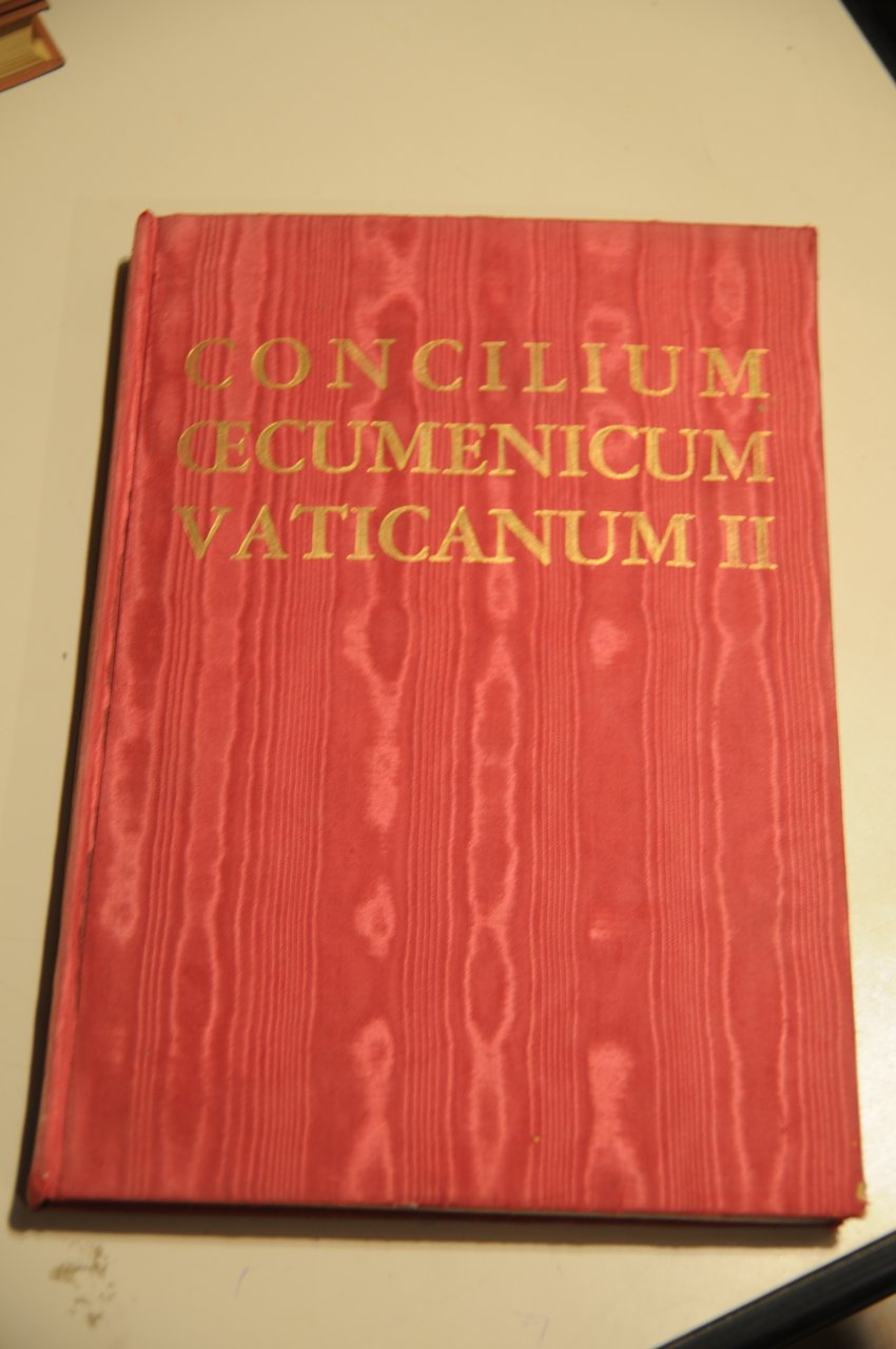 concilium oecumenicum vaticanum II (completo con alcune pagine slegate)