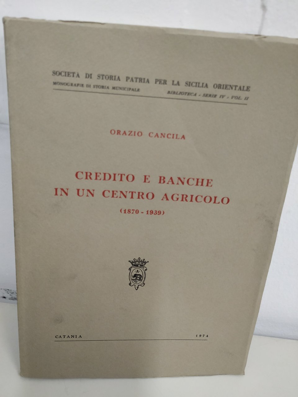 credito e banche in un centro agricolo NUOVO