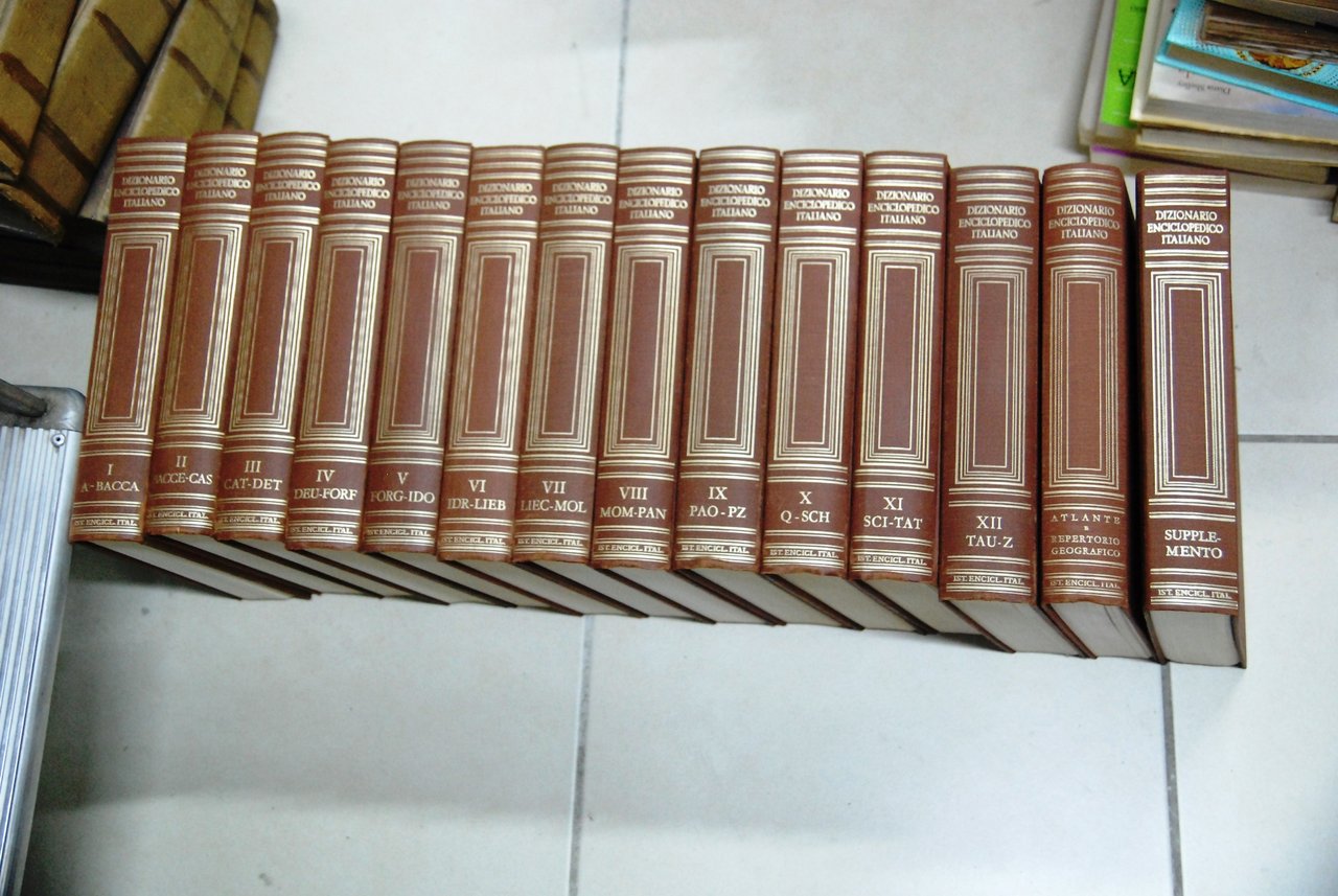 Dizionario enciclopedico italiano in 12 volumi + atlante repertorio Geografico …