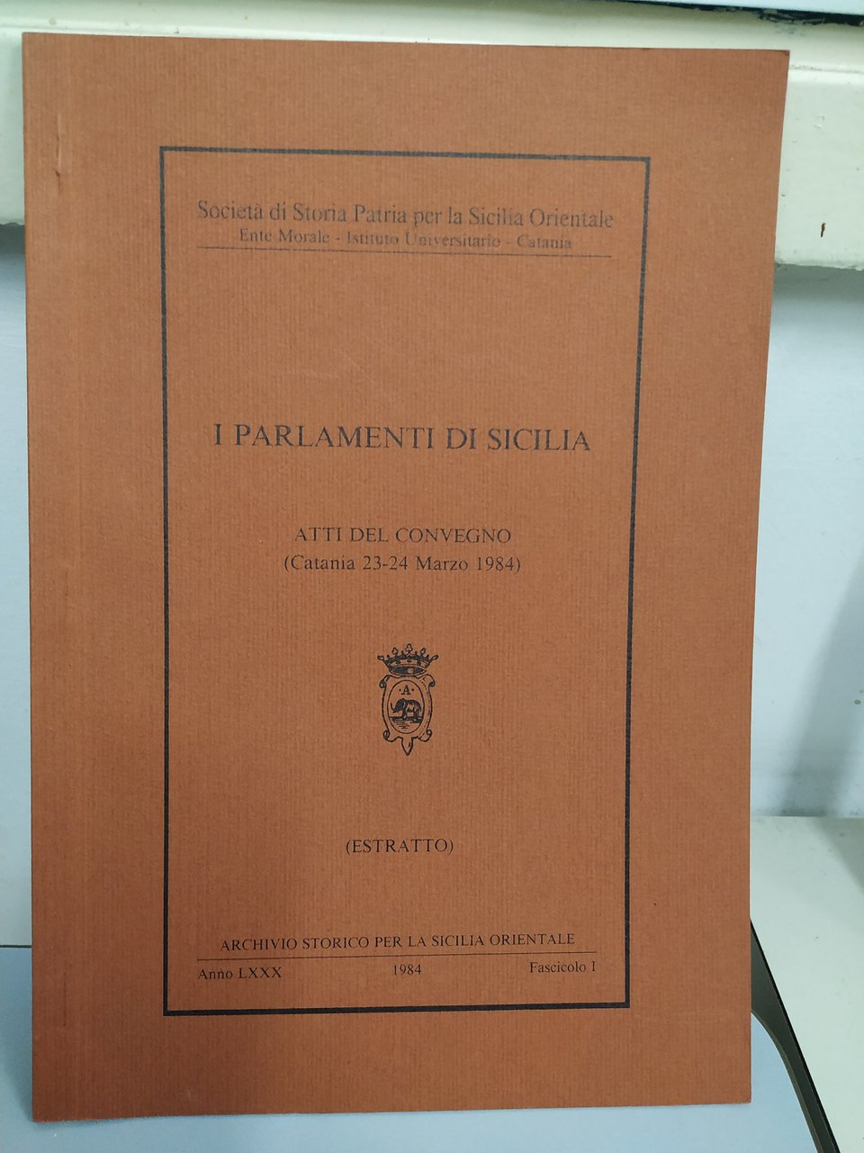 I PARLAMENTI DI SICILIA ATTI DEL CONVEGNO 1984 estratto