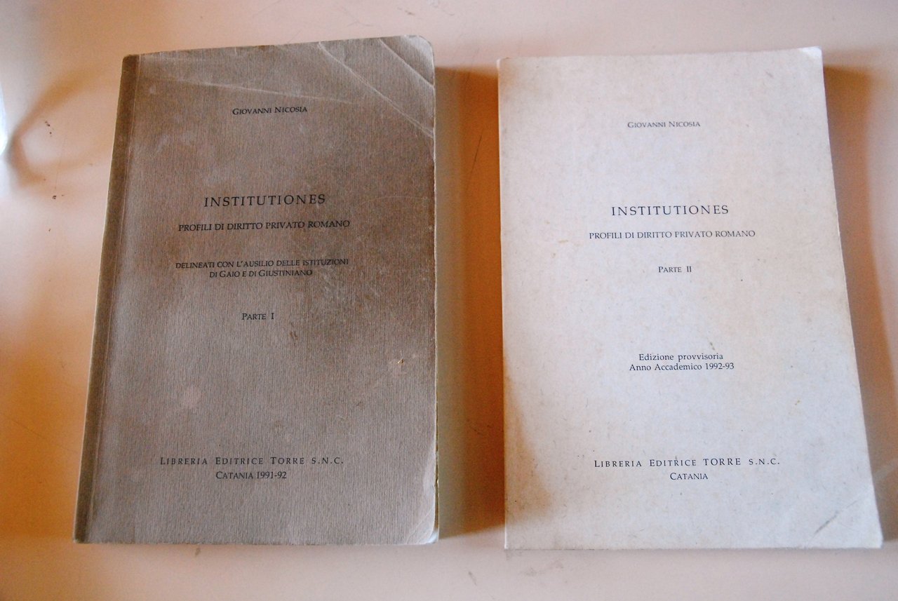 institutiones profili di diritto privato romano su due voll.