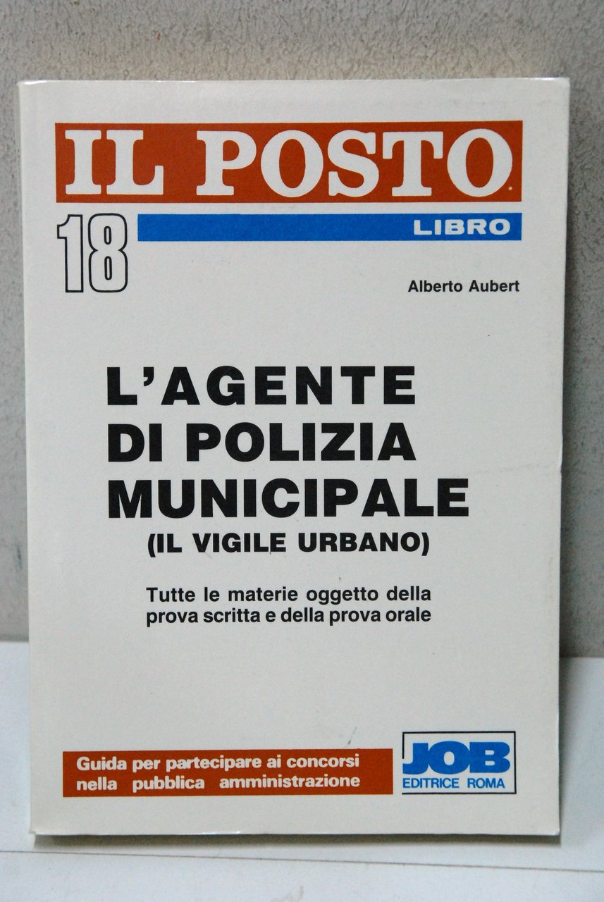 l'agente di polizia municipale il vigile urbano | Immagine principale