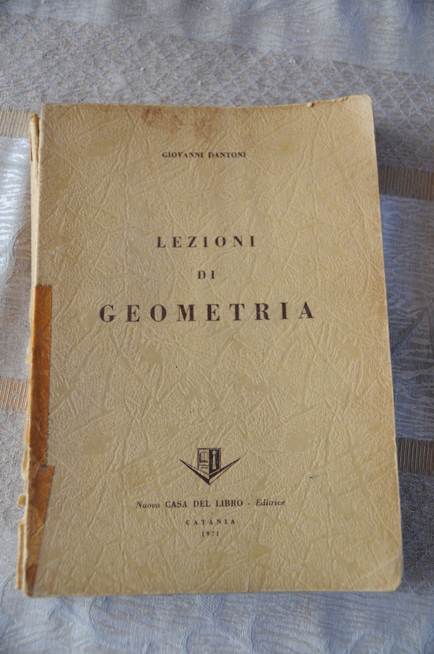 lezioni di geometria (qualche sottolineatura a matita)