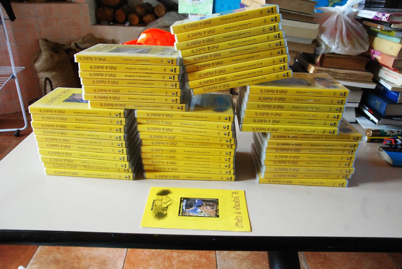 mancano stagione 6(13-16), 5 (1,4,5,8-11,14-15) 4(10-11,16-17), 3(3-6,15-16)