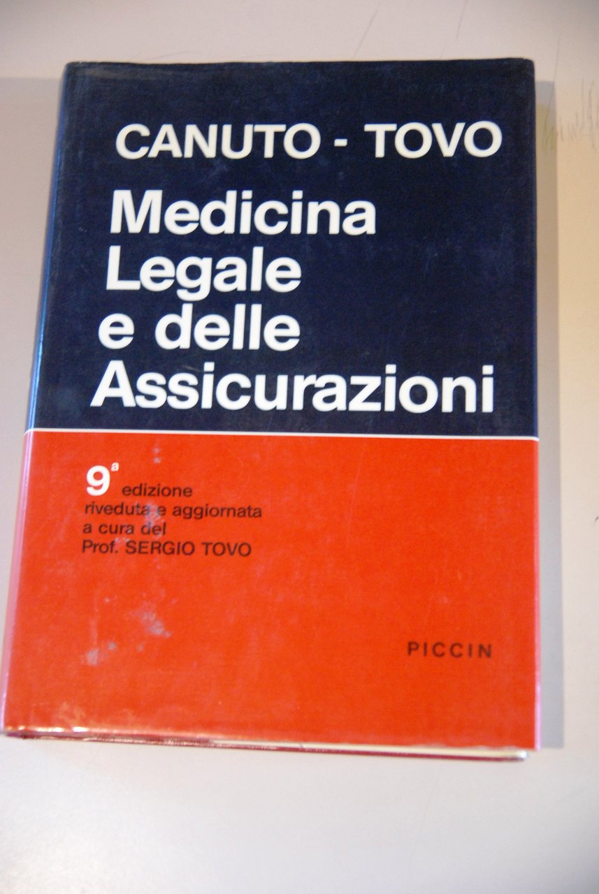 medicina legale e delle assicurazioni 9 edizione (sottolineature a matita)