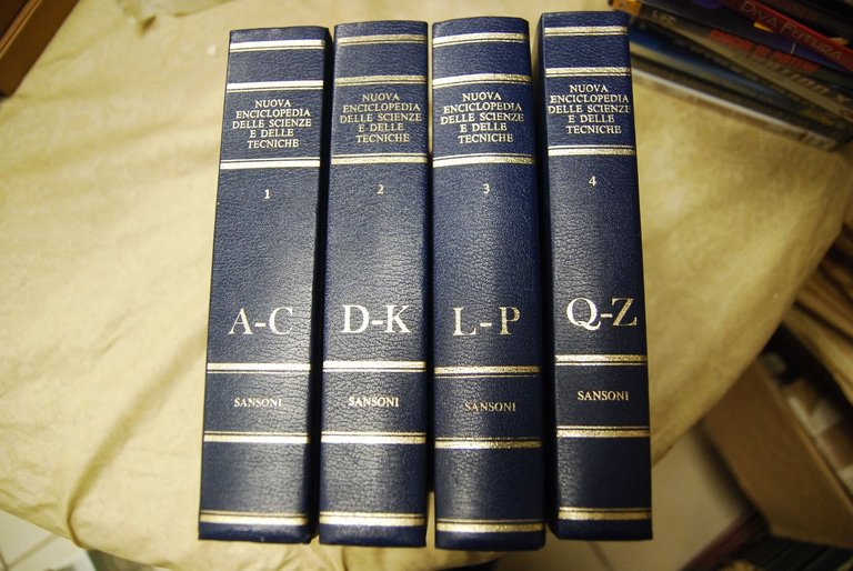 Nuova Enciclopedia delle Scienze e delle Tecniche, 4 volumi completi