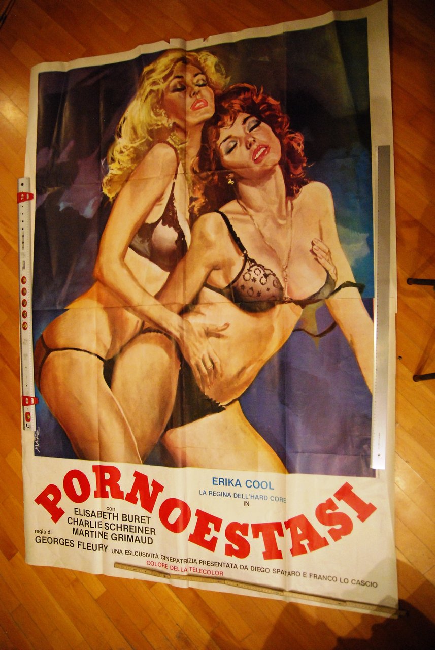 pornoestasi gigante, due fogli erika cool