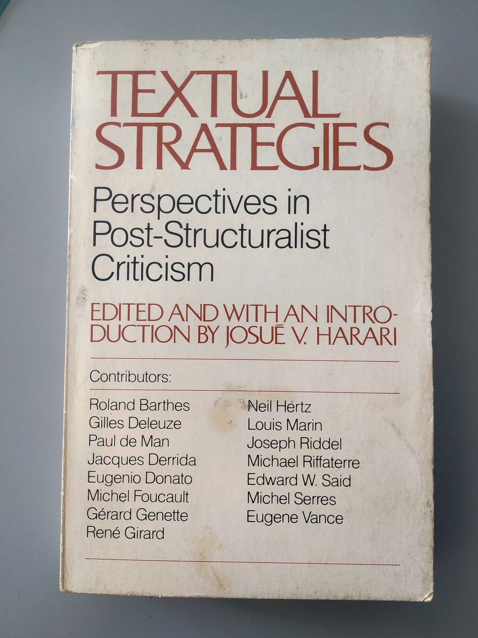 textual strategies perspectives in post structuralist criticism | Immagine principale