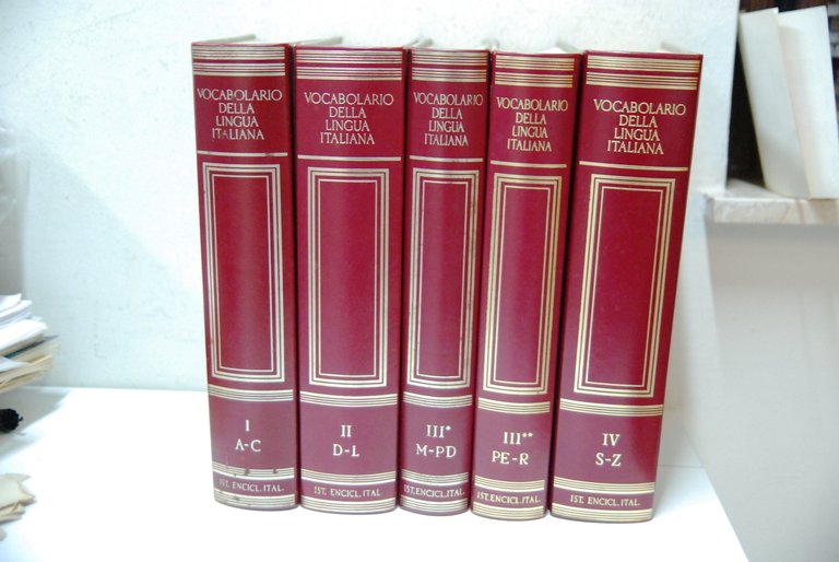 vocabolario della lingua italiana 5 voll. opera cpl. perfetti (puntini gialli su bordi)