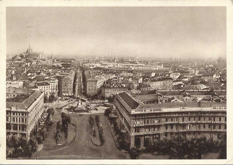 MILANO. PANORAMA DEL CASTELLO SFORZESCO.