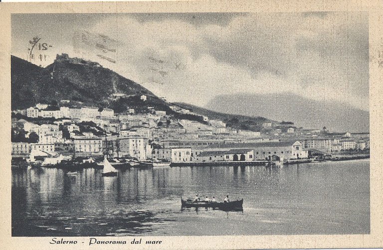 SALERNO. PANORAMA DAL MARE.