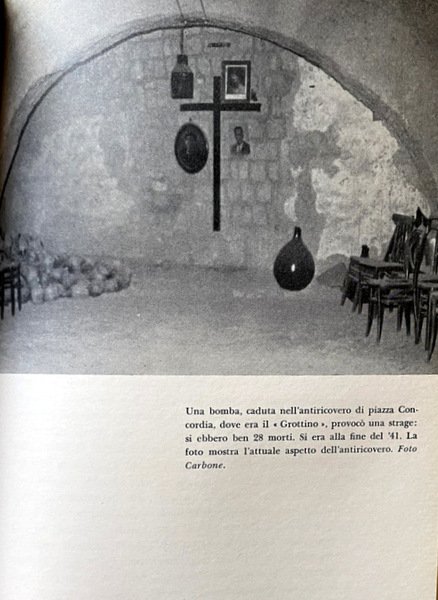 I CENTO 100 BOMBARDAMENTI DI NAPOLI. I GIORNI DELLE AM-LIRE