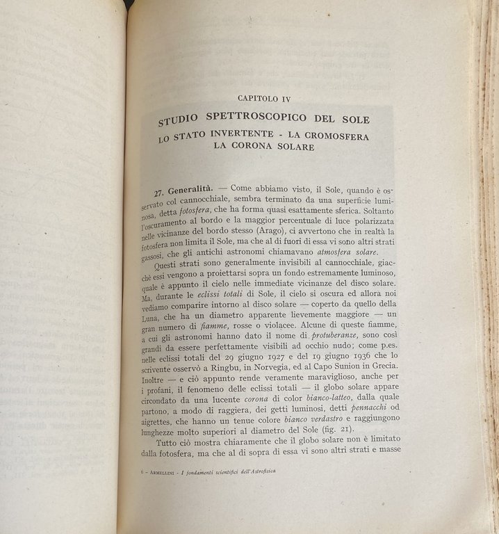 I FONDAMENTI SCIENTIFICI DELL'ASTROFISICA (CON CENTODUE 102 FIGURE)