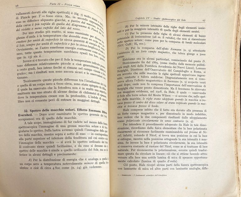 I FONDAMENTI SCIENTIFICI DELL'ASTROFISICA (CON CENTODUE 102 FIGURE)