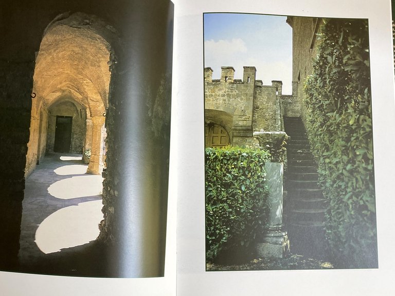 I GIARDINI SEGRETI DI NAPOLI. FUORI LE MURA; THE SECRET …