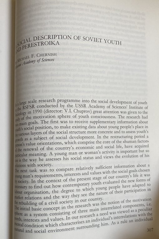 I GIOVANI DELL'EUROPA DELL'EST E DELL'OVEST: IDEOLOGIE, VALORI, PROSPETTIVE. THE …