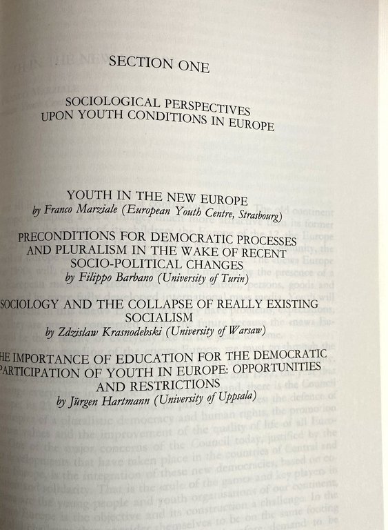 I GIOVANI DELL'EUROPA DELL'EST E DELL'OVEST: IDEOLOGIE, VALORI, PROSPETTIVE. THE …