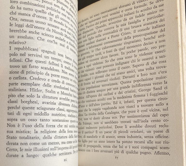 I GRANDI CIMITERI SOTTO LA LUNA. (Il più celebre atto …
