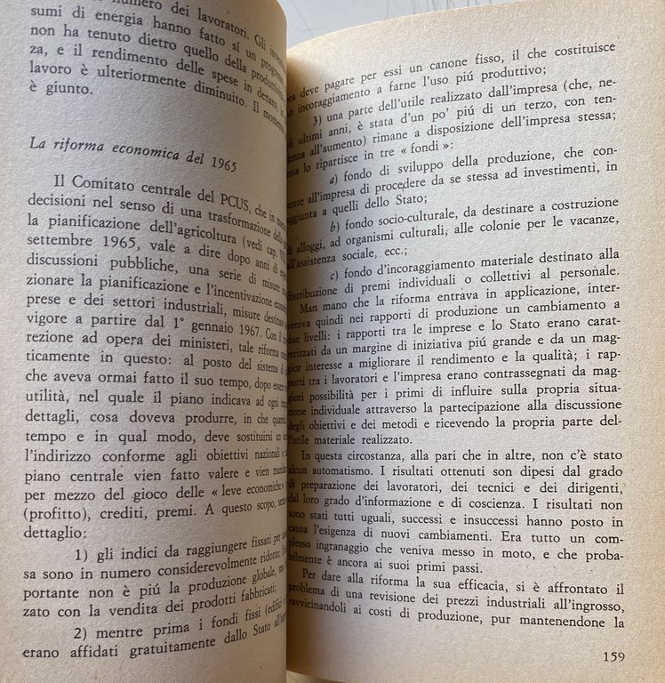 I SOVIETICI: CLASSI E SOCIETÀ NELL'URSS